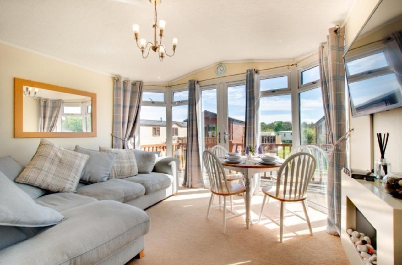 Stunning 3-bed Hot Tub Northumberland Holiday home Felton (Northumberland)